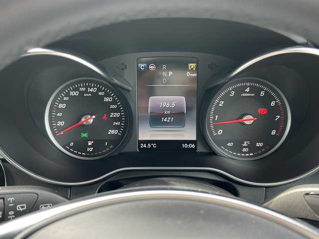メルセデス・ベンツ ＧＬＣ２５０ 4マチック スポーツ 石川県 2017(平29)年 0.2万km オブシディアンブラック ワンオーナー/社外１９インチアルミ/全方位カメラ/ドライブレコーダー/ルーフレール/コーナーセンサー/ハンズフリーパワーバックドア/アダプティブクルーズコントロール/Bluetooth接続/純正メモリナビ/フルセグテレビ/ウィンカーミラー/プッシュスタート/ETC/LEDヘッドライト/パドルシフト