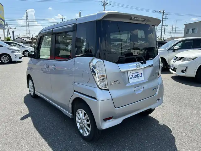 日産 デイズ ルークス ハイウェイスターX 群馬県 2014(平26)年 8.6万km クールシルバー (株)IDOMが運営する【じしゃロン伊勢崎店】の自社ローン専用車両になりますこちらは現金またはオートローンご利用時の価格です。自社ローンご希望の方は別途その旨お申付け下さい/社外エクリプスナビ/フルセグTV/Bluetooth/CD/DVD/アラウンドビューカメラ/ETC/電動格納ミラー/後席サーキュレーター/スマートキー/スペアキー/キセノンライト/フォグランプ/アイドリングストップ/フロアマット/純正アルミホイール/ウィンカーミラー/サイドバイザー/パワースライドドア