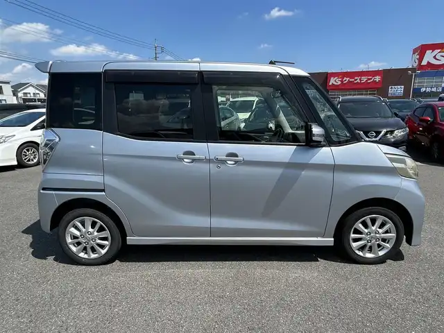 日産 デイズ ルークス ハイウェイスターX 群馬県 2014(平26)年 8.6万km クールシルバー (株)IDOMが運営する【じしゃロン伊勢崎店】の自社ローン専用車両になりますこちらは現金またはオートローンご利用時の価格です。自社ローンご希望の方は別途その旨お申付け下さい/社外エクリプスナビ/フルセグTV/Bluetooth/CD/DVD/アラウンドビューカメラ/ETC/電動格納ミラー/後席サーキュレーター/スマートキー/スペアキー/キセノンライト/フォグランプ/アイドリングストップ/フロアマット/純正アルミホイール/ウィンカーミラー/サイドバイザー/パワースライドドア
