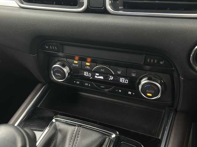 マツダ ＣＸ－８ XD Lパッケージ 宮城県 2018(平30)年 4.4万km マシーングレープレミアムM i-ACTIVSENSE/・トラクションコントロールシステム/・アイ・ストップ/・クルージング＆トラフィック・サポート/・マツダ・レーダー・クルーズ・コントロール/・レーンキープ・アシスト・システム/ブラインドスポットモニター/ヘッドアップディスプレイ/全周囲カメラ/ALPINE製10.1インチフリップダウンモニター/マツダコネクトナビ/・BT.USB.CD.DVD.AUX/フルセグTV/電動リアゲート/本革シート/前席パワーシート/1.2列目シートヒーター/D席シートメモリー/ステアリングヒーター/革巻きステアリング/ステアリングスイッチ/ETC2.0/ドライブレコーダー（F）/プッシュスタート/スマートキー×2/エンジンスターター/電動パーキングブレーキ/LEDヘッドライト/LEDフォグライト/純正フロアマット/純正19インチAW/ブルーミラー/ロールサンシェード