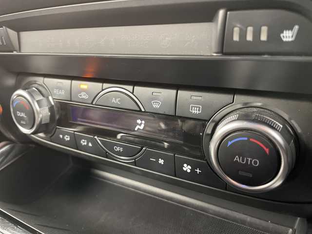 マツダ ＣＸ－８ XD Lパッケージ 道央・札幌 2018(平30)年 4.4万km マシーングレープレミアムM i-ACTIVSENSE/・トラクションコントロールシステム/・アイ・ストップ/・クルージング＆トラフィック・サポート/・マツダ・レーダー・クルーズ・コントロール/・レーンキープ・アシスト・システム/ブラインドスポットモニター/ヘッドアップディスプレイ/全周囲カメラ/ALPINE製10.1インチフリップダウンモニター/マツダコネクトナビ/・BT.USB.CD.DVD.AUX/フルセグTV/電動リアゲート/本革シート/前席パワーシート/1.2列目シートヒーター/D席シートメモリー/ステアリングヒーター/革巻きステアリング/ステアリングスイッチ/ETC2.0/ドライブレコーダー（F）/プッシュスタート/スマートキー×2/エンジンスターター/電動パーキングブレーキ/LEDヘッドライト/LEDフォグライト/純正フロアマット/純正19インチAW/ブルーミラー/ロールサンシェード