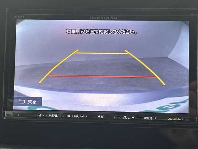スバル インプレッサ スポーツ 2．0i－S アイサイト 神奈川県 2017(平29)年 7万km アイスシルバーメタリック アイサイト/純正ナビ/・BT/フルセグTV/CD/DVD/USB/SD/AM/FM/バックカメラ/パワーシート(D/N)/電動サイドブレーキ/ダウンヒルアシストコントロール/ETC/アイドリングストップ機能/革巻きステアリング/ステアリングスイッチ/パドルシフト/Autoライト/スマートキー/スペアキー/プッシュスタートボタン/SRH/LEDヘッドライト/フォグランプ/電動格納ミラー/ウィンカーミラー/nanoeエアコン/純正18インチアルミホイール/ドアバイザー