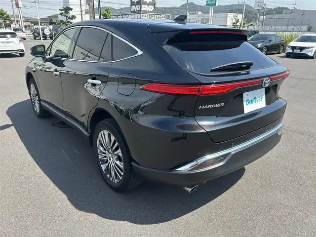 トヨタ ハリアー ハイブリッド Z レザーパッケージ 岡山県 2020(令2)年 6万km プレシャスブラックパール 登録時走行距離59888km/純正12.3インチナビ/フルセグTV(AM.FM.TV.BT)/JBLプレミアムサウンド/全方位カメラ/ETC2.0/ブラインドスポットモニター/ドライブレコーダー/デジタルインナーミラー/黒本革シート/ベンチレーション/シートヒーター/エアシート/ステアリングヒーター/クリアランスソナー/衝突軽減ブレーキ/レーダークルーズコントロール/レーンキープアシスト/オートマチックハイビーム/アイドリングストップ/電動リアゲート
