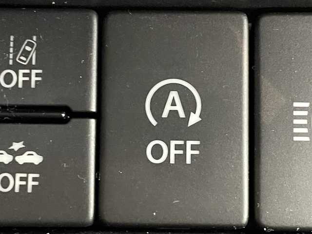 スズキ ジムニー XC 道央・札幌 2024(令6)年 2万km ジャングルグリーン ・４WD/・オープンカントリーホワイトレタータイヤ/・ルーフキャリア/・社外ナビ/・フルセグ/・ETC/・衝突軽減ブレーキ/・クルーズコントロール/・レーンキープアシスト/・前席シートヒーター/・アイドリングストップ/・ダウンヒルアシストコントロール/・LEDヘッドライト/・ヘッドライトウォッシャー/・純正フロアマット/・純正16インチAW