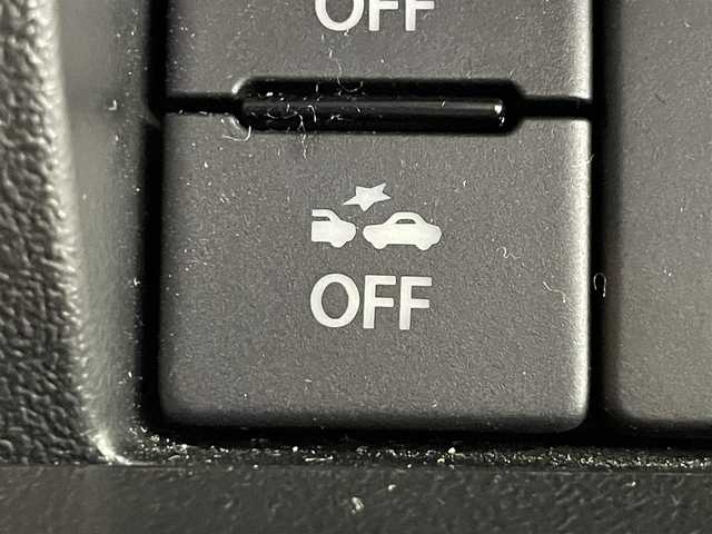 スズキ ジムニー XC 道央・札幌 2024(令6)年 2万km ジャングルグリーン ・４WD/・オープンカントリーホワイトレタータイヤ/・ルーフキャリア/・社外ナビ/・フルセグ/・ETC/・衝突軽減ブレーキ/・クルーズコントロール/・レーンキープアシスト/・前席シートヒーター/・アイドリングストップ/・ダウンヒルアシストコントロール/・LEDヘッドライト/・ヘッドライトウォッシャー/・純正フロアマット/・純正16インチAW