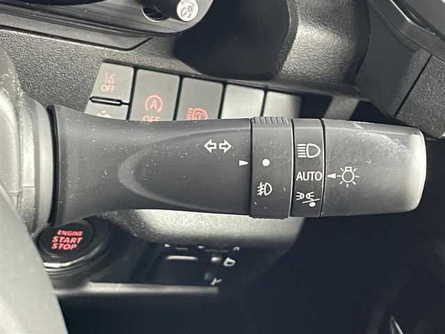 スズキ ジムニー XC 道央・札幌 2024(令6)年 2万km ジャングルグリーン ・４WD/・オープンカントリーホワイトレタータイヤ/・ルーフキャリア/・社外ナビ/・フルセグ/・ETC/・衝突軽減ブレーキ/・クルーズコントロール/・レーンキープアシスト/・前席シートヒーター/・アイドリングストップ/・ダウンヒルアシストコントロール/・LEDヘッドライト/・ヘッドライトウォッシャー/・純正フロアマット/・純正16インチAW