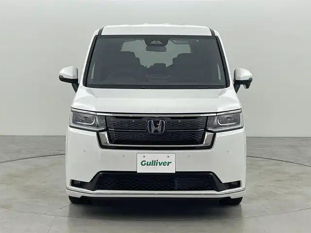 ホンダ ステップワゴン スパーダ eHEV 福岡県 2025(令7)年 0.1千km プラチナムホワイトパール 登録済未使用車　/純正１１．４型ナビ/フルセグTV　/バックカメラ　/アダプティブクルーズコントロール　/コーナーセンサー　/衝突軽減ブレーキ　/レーンキープ　/ブラインドスポットモニター　/アクセル踏み間違い防止　/パドルシフト　/両側電動スライドドア　/パワーバックドア　/ハーフレザーシート　/シートヒーター　/Wエアコン　/純正１６インチアルミホイール