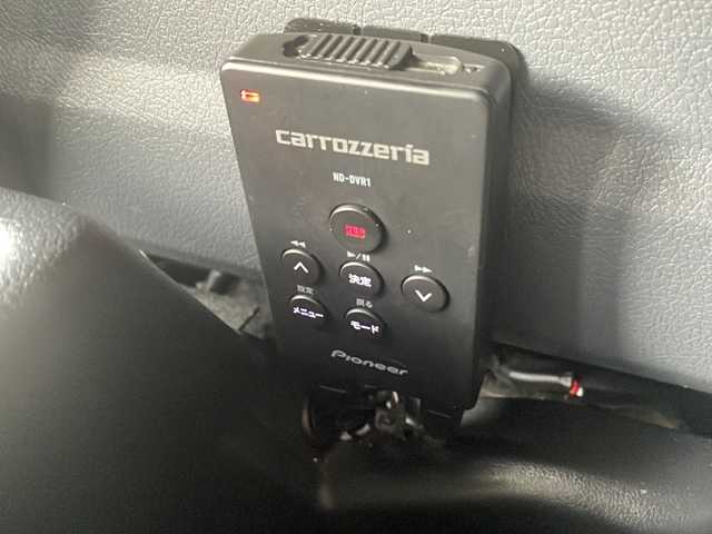 トヨタ ランドクルーザー 鳥取県 2015(平27)年 10万km ベージュ ワンオーナー/30thエンブレム/30th背面ソフトカバー/JAOS製16インチAW/全面クリアガラス/純正タンレザー車検証ケース/純正キーBOX/純正キーレスx２個/トランスファ4WD/５速マニュアル/センターデフロック/社外メモリナビ/フルセグ・Bluetooth/バックカメラ/社外後席モニター/社外ドライブレコーダー/リアクーラー・ヒーター/前席シートヒーター/純正ゴムマット/サイドステップ/電動オートアンテナ/メッキグリル/純正AWスタットレス4本積込/保証書・取説