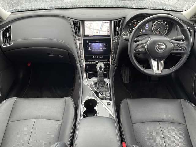 日産 スカイライン GT タイプP 山口県 2021(令3)年 3.6万km ダークメタルグレー 純正8型ナビ（フルセグTV、AM/FM、Bluetooth）/全方位カメラ/レーダークルーズコントロール/LEDオートライト/レザーシート/前席シートヒーター＆パワーシート/シートメモリー/純正18インチアルミホイール/前後コーナーセンサー/ターボ車/横滑り防止装置/レーンキープアシスト/衝突被害軽減ブレーキ