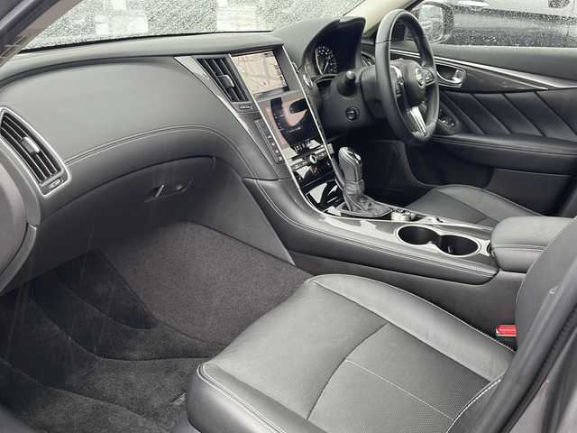 日産 スカイライン GT タイプP 山口県 2021(令3)年 3.6万km ダークメタルグレー 純正8型ナビ（フルセグTV、AM/FM、Bluetooth）/全方位カメラ/レーダークルーズコントロール/LEDオートライト/レザーシート/前席シートヒーター＆パワーシート/シートメモリー/純正18インチアルミホイール/前後コーナーセンサー/ターボ車/横滑り防止装置/レーンキープアシスト/衝突被害軽減ブレーキ