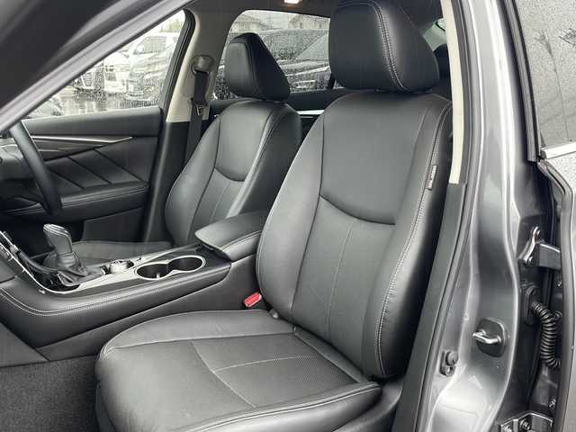 日産 スカイライン GT タイプP 山口県 2021(令3)年 3.6万km ダークメタルグレー 純正8型ナビ（フルセグTV、AM/FM、Bluetooth）/全方位カメラ/レーダークルーズコントロール/LEDオートライト/レザーシート/前席シートヒーター＆パワーシート/シートメモリー/純正18インチアルミホイール/前後コーナーセンサー/ターボ車/横滑り防止装置/レーンキープアシスト/衝突被害軽減ブレーキ