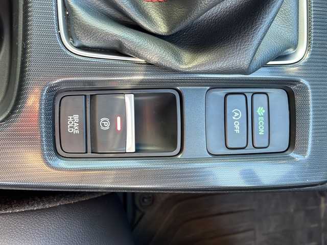 ホンダ シビック EX 三重県 2021(令3)年 3.6万km ソニックグレーパール 純正９型ＨＯＮＤＡＣＯＮＮＥＣＴＯディスプレイナビ/ＢＳＭ/ＥＴＣ２．０/６速ＭＴ/前席シートヒーター/ワイヤレス充電/ＵＳＢタイプＣ充電ポート/ＢＯＳＥサウンド/レーダークルーズコントロール/レーンキープアシスト/ハーフレザーシート/ステアリングアシスト/ステアリングスイッチ/禁煙車