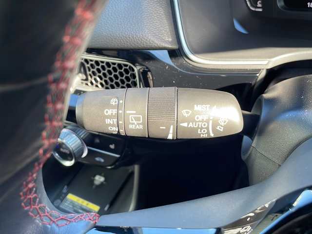 ホンダ シビック EX 三重県 2021(令3)年 3.6万km ソニックグレーパール 純正９型ＨＯＮＤＡＣＯＮＮＥＣＴＯディスプレイナビ/ＢＳＭ/ＥＴＣ２．０/６速ＭＴ/前席シートヒーター/ワイヤレス充電/ＵＳＢタイプＣ充電ポート/ＢＯＳＥサウンド/レーダークルーズコントロール/レーンキープアシスト/ハーフレザーシート/ステアリングアシスト/ステアリングスイッチ/禁煙車