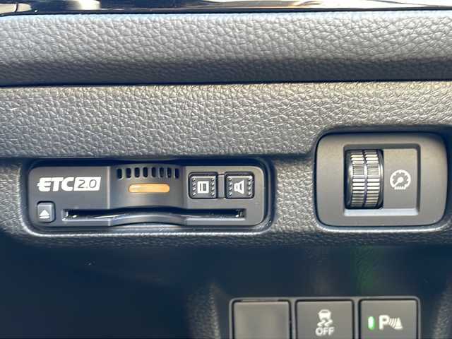 ホンダ シビック EX 三重県 2021(令3)年 3.6万km ソニックグレーパール 純正９型ＨＯＮＤＡＣＯＮＮＥＣＴＯディスプレイナビ/ＢＳＭ/ＥＴＣ２．０/６速ＭＴ/前席シートヒーター/ワイヤレス充電/ＵＳＢタイプＣ充電ポート/ＢＯＳＥサウンド/レーダークルーズコントロール/レーンキープアシスト/ハーフレザーシート/ステアリングアシスト/ステアリングスイッチ/禁煙車