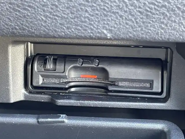 日産 セレナ ハイウェイスター Vセレクション 香川県 2017(平29)年 5万km ダイヤモンドブラック 純正9型メモリナビ/インテリジェントエマージェンシーブレーキ（衝突被害軽減ブレーキ）/インテリジェントパーキングアシスト/踏み間違い衝突防止アシスト/車線逸脱警報/VDC（ビークルダイナミクスコントロール）/EBD（電子制動力配分装置）/衝突安全ボディ/LEDヘッドランプ/盗難防止システム/バックカメラ/クリアランスソナー/後席モニター/電動スライドドア/クリアランスソナー/純正16インチアルミホイール/LEDヘッドライト/レーダークルーズコントロール/プッシュスタート/スマートキー/ETC