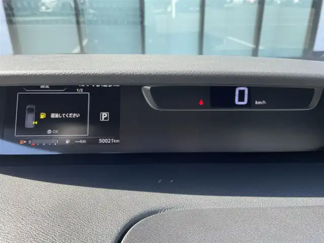 日産 セレナ ハイウェイスター Vセレクション 香川県 2017(平29)年 5万km ダイヤモンドブラック 純正9型メモリナビ/インテリジェントエマージェンシーブレーキ（衝突被害軽減ブレーキ）/インテリジェントパーキングアシスト/踏み間違い衝突防止アシスト/車線逸脱警報/VDC（ビークルダイナミクスコントロール）/EBD（電子制動力配分装置）/衝突安全ボディ/LEDヘッドランプ/盗難防止システム/バックカメラ/クリアランスソナー/後席モニター/電動スライドドア/クリアランスソナー/純正16インチアルミホイール/LEDヘッドライト/レーダークルーズコントロール/プッシュスタート/スマートキー/ETC