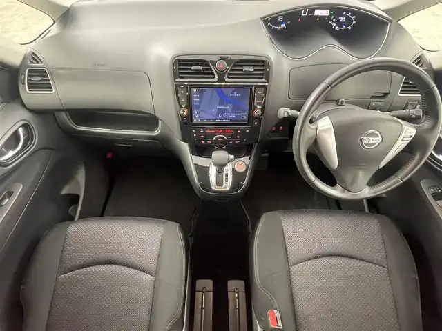 日産 セレナ ハイウェイスター S HV Vセレ 福島県 2013(平25)年 3.1万km ブリリアントホワイトパール フリップダウンモニター/純正8インチナビ/・フルセグTV/・Bluetooth/・CD/DVD/・AM/FM/・SD/・USB/・バックカメラ/・ステアリングスイッチ/ETC/両側パワースライドドア/アイドリングストップ/15インチアルミホイール/純正フロアマット/HIDヘッドライト/・フロントフォグライト/・オートライト/スマートキー/スペアキー1本/プッシュスタート/純正ドアバイザー/電動格納ミラー/ウインカーミラー/ロールサンシェード/横滑り防止装置/ウォークスルー