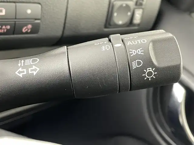 日産 セレナ ハイウェイスター S HV Vセレ 福島県 2013(平25)年 3.1万km ブリリアントホワイトパール フリップダウンモニター/純正8インチナビ/・フルセグTV/・Bluetooth/・CD/DVD/・AM/FM/・SD/・USB/・バックカメラ/・ステアリングスイッチ/ETC/両側パワースライドドア/アイドリングストップ/15インチアルミホイール/純正フロアマット/HIDヘッドライト/・フロントフォグライト/・オートライト/スマートキー/スペアキー1本/プッシュスタート/純正ドアバイザー/電動格納ミラー/ウインカーミラー/ロールサンシェード/横滑り防止装置/ウォークスルー