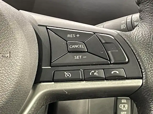 日産 セレナ ハイウェイスター V 愛知県 2020(令2)年 2.8万km ブリリアントホワイトパール 純正ナビ/CD/DVD/BT/フルセグTV/プロパイロット/衝突軽減ブレーキ/両側パワースライドドア/アラウンドビューモニター/ビルトインETC/クルーズコントロール/ドライブレコーダー/コーナーセンサー/レーンキープアシスト/パーキングアシスト/プッシュスタート/スマートキー/純正フロアマット/純正16インチアルミホイール/オートライト