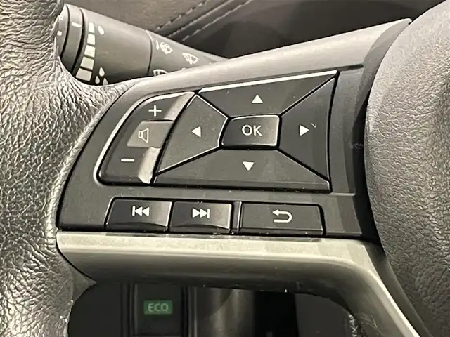 日産 セレナ ハイウェイスター V 愛知県 2020(令2)年 2.8万km ブリリアントホワイトパール 純正ナビ/CD/DVD/BT/フルセグTV/プロパイロット/衝突軽減ブレーキ/両側パワースライドドア/アラウンドビューモニター/ビルトインETC/クルーズコントロール/ドライブレコーダー/コーナーセンサー/レーンキープアシスト/パーキングアシスト/プッシュスタート/スマートキー/純正フロアマット/純正16インチアルミホイール/オートライト