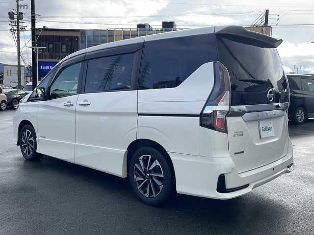 日産 セレナ ハイウェイスター V 三重県 2020(令2)年 5.2万km ブリリアントホワイトパール 純正７型ナビ　/全方位カメラ　/プロパイロット　/両側パワースライドドア　/ＬＥＤヘッドライト　/デジタルインナーミラー　/コーナーセンサー　/衝突被害軽減システム　/レーンキープアシスト　/社外ＥＴＣ　　/禁煙車/純正フロアマット/純正１６インチAW/スマートキー