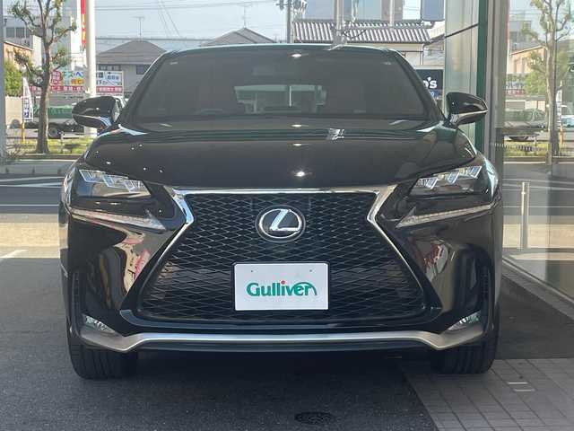 レクサス ＮＸ 200t Fスポーツ 愛知県 2017(平29)年 8.7万km ブラック パノラマルーフ〈MOP〉/赤＆黒革スポーツシート/前席パワーシート/前席シートヒーター＆ベンチレーション/純正SDナビ/Blu-ray／Bluetooth／地デジTV/バック／サイドカメラ/パワーバックドア〈MOP〉/クルーズコントロール/ステアリングヒーター/前後ソナー〈MOP〉/3眼LEDヘッドライト〈MOP〉/電動パーキング＆ホールド/純正18インチAW
