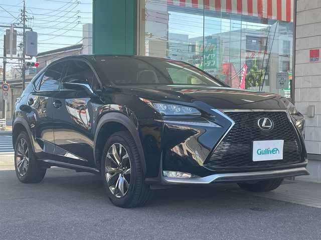 レクサス ＮＸ 200t Fスポーツ 愛知県 2017(平29)年 8.7万km ブラック パノラマルーフ〈MOP〉/赤＆黒革スポーツシート/前席パワーシート/前席シートヒーター＆ベンチレーション/純正SDナビ/Blu-ray／Bluetooth／地デジTV/バック／サイドカメラ/パワーバックドア〈MOP〉/クルーズコントロール/ステアリングヒーター/前後ソナー〈MOP〉/3眼LEDヘッドライト〈MOP〉/電動パーキング＆ホールド/純正18インチAW