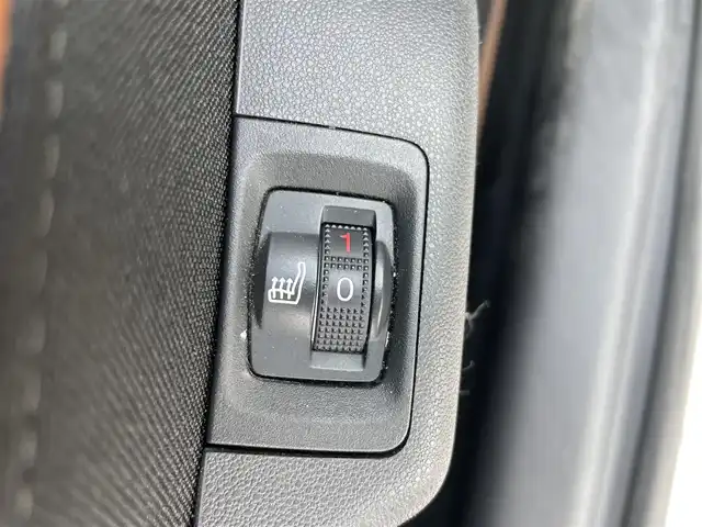 シトロエン シトロエン Ｃ３ エアクロス キュイール 静岡県 2021(令3)年 3.5万km サーブル 特別仕様車　/７インチタッチスクリーン/（AppleCarPlay/androidaut/USB/Bluetooth）　/ハーフレザーシート　/シートヒーター（フロント）/衝突被害軽減ブレーキ/ブラインドスポット/クルーズコントロール/バックカメラ/コーナーセンサー/オレンジルーフレール　/ＬＥＤヘッドライト