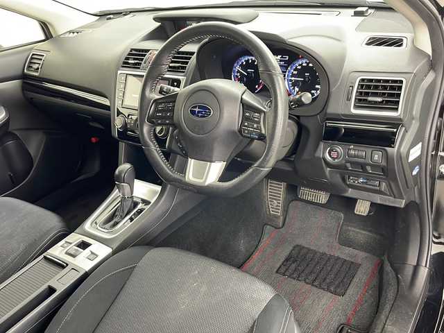 スバル レヴォーグ 1．6GT アイサイト Sスタイル 道央・札幌 2015(平27)年 7.2万km クリスタルブラックシリカ ・純正ナビ&CD&DVD&iPod&USB&SD&HDMI/・バックカメラ/・アイサイトVer.3/・プリクラッシュブレーキ/・アクティブレーンキープ/・追従型クルーズコントロール/・誤発進抑制機能/・誤後進抑制機能/・ヒルスタートアシスト/・アイドリングストップ/・横滑り防止装置/・SI-DRIVE/・社外前方ドライブレコーダー/・前席パワーシート/・ステアリングスイッチ/・革巻きステアリング/・プッシュスタート/・純正フロアマット/・電動格納ミラー/・ウィンカーミラー/・LEDヘッドライト/・オートライト/・ヘッドラスマートキー/・スマートキー/・スペアキー