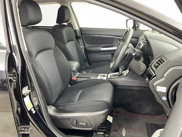 スバル レヴォーグ 1．6GT アイサイト Sスタイル 道央・札幌 2015(平27)年 7.2万km クリスタルブラックシリカ ・純正ナビ&CD&DVD&iPod&USB&SD&HDMI/・バックカメラ/・アイサイトVer.3/・プリクラッシュブレーキ/・アクティブレーンキープ/・追従型クルーズコントロール/・誤発進抑制機能/・誤後進抑制機能/・ヒルスタートアシスト/・アイドリングストップ/・横滑り防止装置/・SI-DRIVE/・社外前方ドライブレコーダー/・前席パワーシート/・ステアリングスイッチ/・革巻きステアリング/・プッシュスタート/・純正フロアマット/・電動格納ミラー/・ウィンカーミラー/・LEDヘッドライト/・オートライト/・ヘッドラスマートキー/・スマートキー/・スペアキー