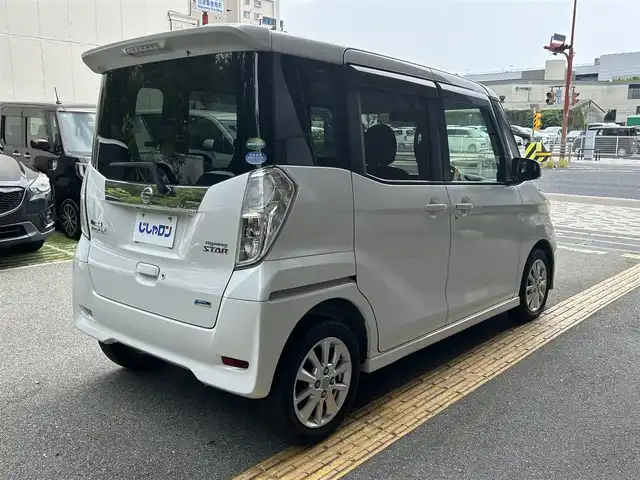 日産 デイズ ルークス ハイウェイスターX 兵庫県 2014(平26)年 8.8万km ホワイトパール (株)IDOMが運営する【じしゃロン西宮店】の自社ローン専用車両になります。こちらは現金またはオートローンご利用時の価格です。自社ローンご希望の方は別途その旨お申付け下さい/SDナビ/バックカメラ/全方位モニター/アイドリングストップ/プッシュスタート/片側パワースライドドア/ETC/ドラレコ