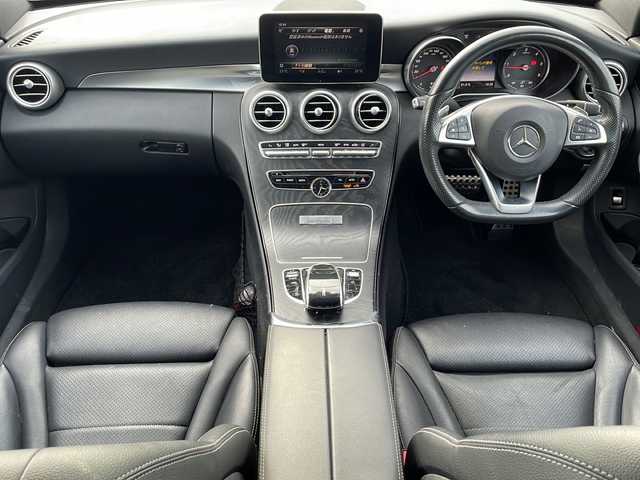 メルセデス・ベンツ Ｃ２２０ｄ ローレウスエディション 徳島県 2017(平29)年 7.5万km カバンサイトブルー AMGライン/黒革シート/ディーゼルターボ/純正ナビ/（Bluetooth/フルセグTV/CD/DVD/FM/AM）/バックカメラ/ステアリングパイロット/前席シートヒーター/前席パワーシート/LKA/前後コーナーセンサー/ヘッドアップディスプレイ/LEDヘッドライト/オートライト/純正18AW/純正フロアマット/ETC/スペアキー