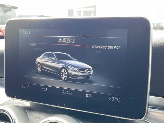メルセデス・ベンツ Ｃ２２０ｄ ローレウスエディション 徳島県 2017(平29)年 7.5万km カバンサイトブルー AMGライン/黒革シート/ディーゼルターボ/純正ナビ/（Bluetooth/フルセグTV/CD/DVD/FM/AM）/バックカメラ/ステアリングパイロット/前席シートヒーター/前席パワーシート/LKA/前後コーナーセンサー/ヘッドアップディスプレイ/LEDヘッドライト/オートライト/純正18AW/純正フロアマット/ETC/スペアキー