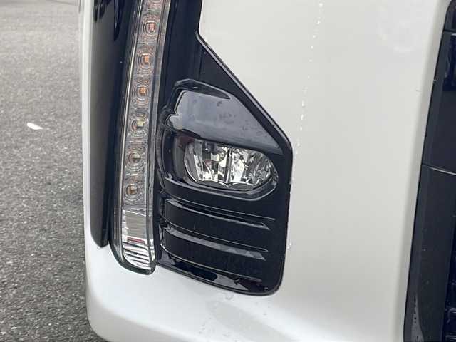 トヨタ プリウス ＰＨＶ Sナビパッケージ・GRスポーツ 山梨県 2019(平31)年 2.8万km ホワイトパールクリスタルシャイン 純正11.6インチメモリナビ/フルセグ/USB/AUX/バックカメラ/トヨタセーフティセンス/・レーンキープアシスト/・プリクラッシュセーフティ/・ハイビームアシスト/・レーダークルーズコントロール/純正LEDヘッドライト/純正GRスポーツ18インチAW/アイドリングストップ/プッシュスタート/ETC2.0/シートヒーター/ドライブレコーダー/スマートキー×2