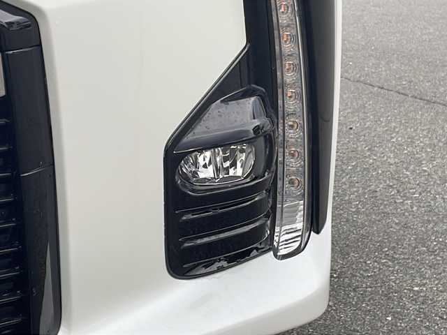 トヨタ プリウス ＰＨＶ Sナビパッケージ・GRスポーツ 山梨県 2019(平31)年 2.8万km ホワイトパールクリスタルシャイン 純正11.6インチメモリナビ/フルセグ/USB/AUX/バックカメラ/トヨタセーフティセンス/・レーンキープアシスト/・プリクラッシュセーフティ/・ハイビームアシスト/・レーダークルーズコントロール/純正LEDヘッドライト/純正GRスポーツ18インチAW/アイドリングストップ/プッシュスタート/ETC2.0/シートヒーター/ドライブレコーダー/スマートキー×2