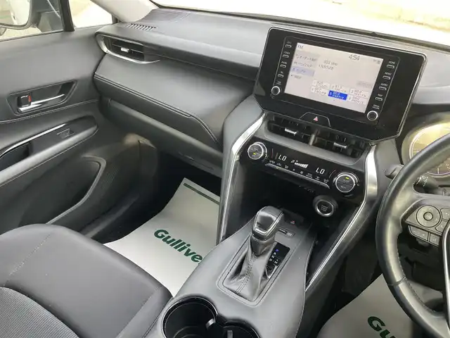 トヨタ ハリアー S 富山県 2021(令3)年 5.8万km ホワイトパールクリスタルシャイン メーカーナビ／/フルセグＴＶ／/Ｂｌｕｅｔｏｏｔｈ／/セーフティセンス／/レーダークルーズコントロール／/レーンキープアシスト／/前後ドライブレコーダー／/スマートキー／/ＬＥＤオートライト／/オートマチックハイビーム