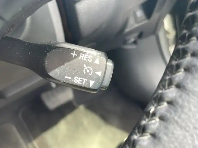 トヨタ プレミオ 2．0G EXパッケージ 神奈川県 2016(平28)年 5.3万km シルバーM ・メモリーナビ　/・バックカメラ　/・前後ドラレコ（ZDR019）/・Ｂｌｕｅｔｏｏｔｈ　/・ＤＶＤ　ＣＤ　/・ＶＩＣＳ　/・フルセグＴＶ　/・クルーズコントロール　/・運転席パワーシート　/・ＥＴＣ２．０　/・ＬＥＤヘッドライト　/・トヨタセーフティーセンス/・フォグランプ/・オートリトラクタブルミラー/・リアワイパー/・サイドバイザー/・オートエアコン/・インテリジェントクリアランスソナー/[パーキングサポートブレーキ（静止物）］/・純正アルミホイール