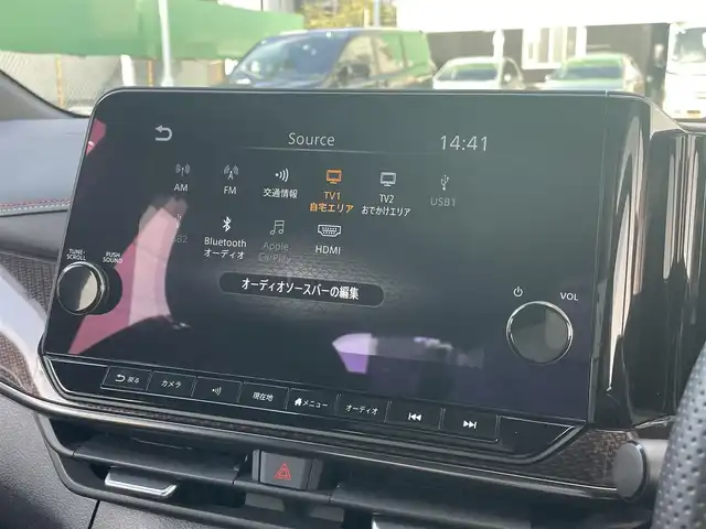 日産 オーラ ニスモ チューンド e－パワー 4WD 千葉県 2024(令6)年 1.1万km ピュアホワイトパール ワンオーナー/プロパイロット/全方位カメラ/前後コーナーセンサー/LEDヘッドライト/　・オートハイビーム/純正ナビ/　・フルセグTV/Blue Tooth/USB（タイプA・C両方）/HDMIケーブル/D席パワーシート/D/N席シートヒーター/前後ドライブレコーダー/パンク修理キット/ブレーキオートホールド/ビルトインETC2.0/取説/保証書/スペアキー