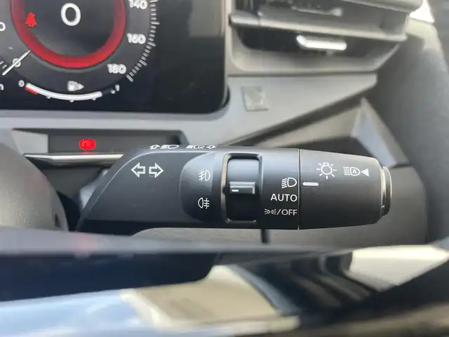 日産 オーラ ニスモ チューンド e－パワー 4WD 千葉県 2024(令6)年 1.1万km ピュアホワイトパール ワンオーナー/プロパイロット/全方位カメラ/前後コーナーセンサー/LEDヘッドライト/　・オートハイビーム/純正ナビ/　・フルセグTV/Blue Tooth/USB（タイプA・C両方）/HDMIケーブル/D席パワーシート/D/N席シートヒーター/前後ドライブレコーダー/パンク修理キット/ブレーキオートホールド/ビルトインETC2.0/取説/保証書/スペアキー