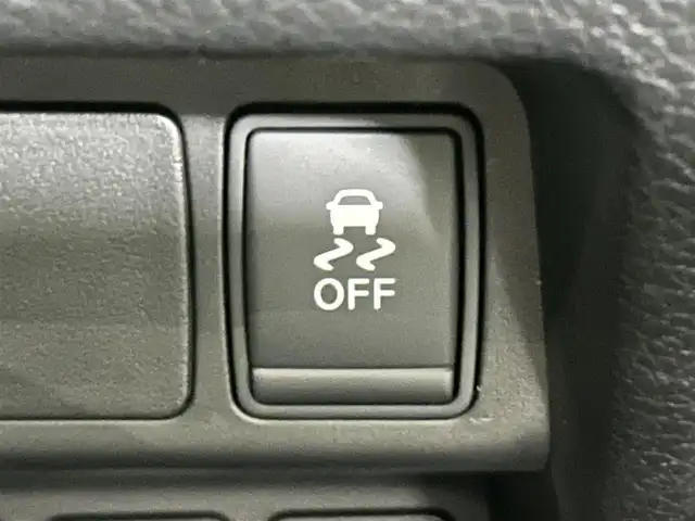 日産 エクストレイル 20X 京都府 2014(平26)年 6.8万km ダイヤモンドブラック 社外ＳＤナビ　フルセグテレビ　ドラレコ前方　４ＷＤ　社外ＥＴＣ　シートヒーター前席　Ｂｌｕｅｔｏｏｔｈ接続　純正フロアマット　スマートキー　純正アルミ　横滑り防止装置　ＬＥＤヘッドライト　禁煙車