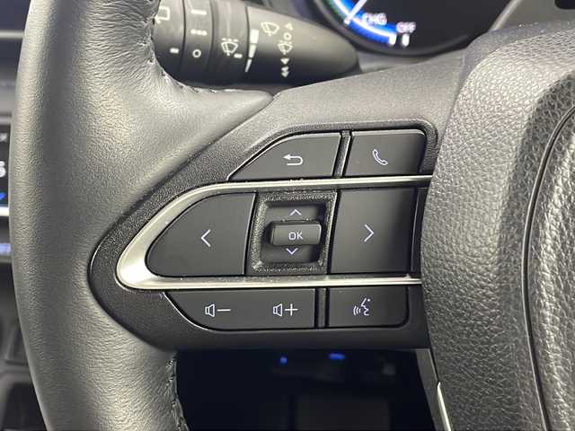 トヨタ ヴォクシー ハイブリッド S－Z 兵庫県 2023(令5)年 1.9万km ホワイトパールクリスタルシャイン ・ワンオーナー車/・純正10.5インチディスプレイオーディオナビ/・Bluetooth/Apple car play/Android Auto/TV/・バックカメラ/・トヨタセーフティセンス/・レーンディバーチャーアラート/・ブラインドスポットモニター/・プリクラッシュセーフティ/・クリアランスソナー/・リヤクロストラフィックアラート/・パーキングサポートブレーキ/・ロードサインアシスト/・安心降車アシスト/・レーダークルーズコントロール/・レーンチェンジアシスト/・ドライバーモニター/・発進遅れ告知/・後退速度抑制/・オートマチックハイビーム/・Advanced Drive/・両側パワースライドドア/・パワーバックドア/・革巻きステアリング/・ステアリングスイッチ/・ハーフレザーシート/・前席シートヒーター/・２列目シートヒーター/・nanoeX/・フロアマット/・純正17インチアルミホイール/・プロジェクター式三眼LEDオートライト/・前方ドライブレコーダー/・ビルドインETC2.0/・W＋サイドエアバッグ/・保証書/・取扱説明書