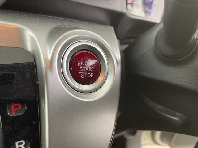 ホンダ Ｎ ＷＧＮ カスタム G 道央・札幌 2015(平27)年 6.7万km プレミアムホワイトパールⅡ ・４ＷＤ　/・Ｇａｔｈｅｒオーディオ　/・全方位ドラレコ　/・オートライト　/・プッシュスタート　/・前席シートヒーター　/・ベンチシート　/・電動格納ミラー　/・ウィンカーミラー　/・横滑り防止装置　/・ＡＡＣ　/・積込冬タイヤ社外ＡＷ/・ドアバイザー/・スマートキー/・スペアキー