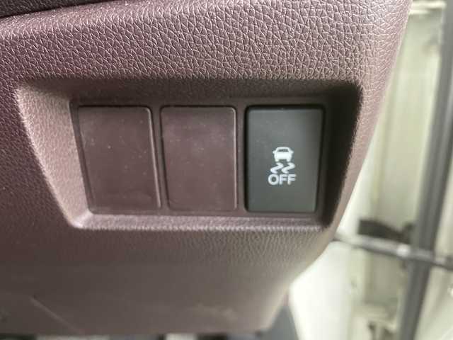 ホンダ Ｎ ＷＧＮ カスタム G 道央・札幌 2015(平27)年 6.7万km プレミアムホワイトパールⅡ ・４ＷＤ　/・Ｇａｔｈｅｒオーディオ　/・全方位ドラレコ　/・オートライト　/・プッシュスタート　/・前席シートヒーター　/・ベンチシート　/・電動格納ミラー　/・ウィンカーミラー　/・横滑り防止装置　/・ＡＡＣ　/・積込冬タイヤ社外ＡＷ/・ドアバイザー/・スマートキー/・スペアキー