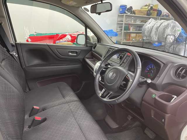 ホンダ Ｎ ＷＧＮ カスタム G 道央・札幌 2015(平27)年 6.7万km プレミアムホワイトパールⅡ ・４ＷＤ　/・Ｇａｔｈｅｒオーディオ　/・全方位ドラレコ　/・オートライト　/・プッシュスタート　/・前席シートヒーター　/・ベンチシート　/・電動格納ミラー　/・ウィンカーミラー　/・横滑り防止装置　/・ＡＡＣ　/・積込冬タイヤ社外ＡＷ/・ドアバイザー/・スマートキー/・スペアキー