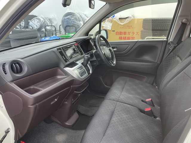 ホンダ Ｎ ＷＧＮ カスタム G 道央・札幌 2015(平27)年 6.7万km プレミアムホワイトパールⅡ ・４ＷＤ　/・Ｇａｔｈｅｒオーディオ　/・全方位ドラレコ　/・オートライト　/・プッシュスタート　/・前席シートヒーター　/・ベンチシート　/・電動格納ミラー　/・ウィンカーミラー　/・横滑り防止装置　/・ＡＡＣ　/・積込冬タイヤ社外ＡＷ/・ドアバイザー/・スマートキー/・スペアキー