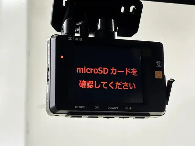 スズキ ジムニー シエラ JC 愛知県 2020(令2)年 2.6万km シフォンアイボリーM カロッツェリア８インチナビ　/（iPod/USB/SD/CD・DVD再生/地デジ/FM/AM/Bluetooth/SMART USEN)/衝突軽減ブレーキ　/シートヒーター　/ＥＴＣ　/バックカメラ　/ドライブレコーダー　/ＬＥＤヘッドライト　/クルーズコントロール　/車線逸脱警報　/ダウンヒルアシスト　/横滑り防止　/ＩＳＯＦＩＸ　/フォグランプ/プッシュスタート/　　-スマートキー