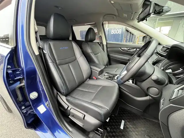 日産 エクストレイル オーテック 滋賀県 2019(令1)年 6万km カスピアンブルー 純正9インチナビ/【Bluetooth/CD/DVD/フルセグTV】/レザーシート/全方位カメラ/クリアランスソナー/車線逸脱警報/LEDヘッドライト/オートマチックハイビーム/全席シートヒーター/前方ドライブレコーダー/デジタルインナーミラー/ヒルディセントコントロール/衝突軽減ブレーキ/ビルトインETC/ドアバイザー/プッシュスタート/スマートキー/ステアリングリモコン/純正フロアマット