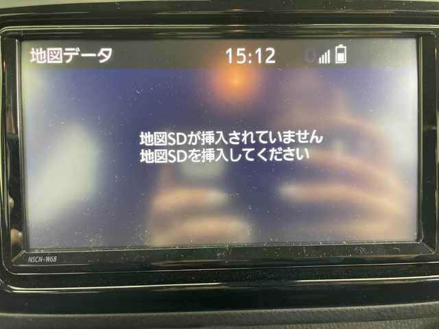 トヨタ ヴィッツ F セーフティーエディションⅢ 道央・札幌 2019(令1)年 0.6万km ホワイトパールクリスタルシャイン ・4WD/・純正ナビ（NSCN-W68）/・BT&CD&SD&AUX&ワンセグTV/・バックカメラ/・プリクラッシュセーフティ/・レーンキープアシスト/・横滑り防止装置/・ビルトインETC/・社外ドラレコ前後/・電動格納ミラー/・LEDヘッドライト/・オートライト/・オートマチックハイビーム/・プッシュスタート/・スマートキー