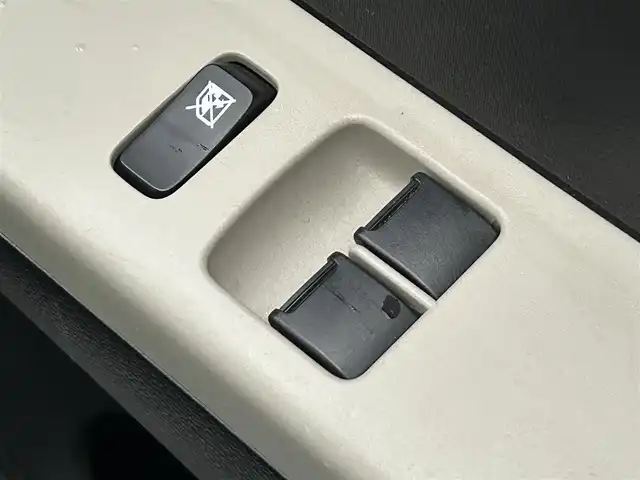 スズキ アルト F 愛媛県 2021(令3)年 2.2万km スペリアホワイト ワンオーナー　/キーレス　/純正ＣＤ　ＡＵＸ　/カメラ一体型ドライブレコーダー　/オートライト　/光軸レベライザー　/前席パワーウインドウ　/５速マニュアル　/純正フロアマット　/純正ドアバイザー　/保証書　/取扱説明書/ドライブレコーダー取扱説明書