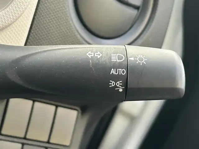 スズキ アルト F 愛媛県 2021(令3)年 2.2万km スペリアホワイト ワンオーナー　/キーレス　/純正ＣＤ　ＡＵＸ　/カメラ一体型ドライブレコーダー　/オートライト　/光軸レベライザー　/前席パワーウインドウ　/５速マニュアル　/純正フロアマット　/純正ドアバイザー　/保証書　/取扱説明書/ドライブレコーダー取扱説明書